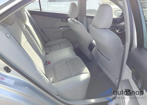 2014 Toyota Camry Hybrid Xle z USA, uszkodzony, nr VIN 4T1BD1FK4EU111691